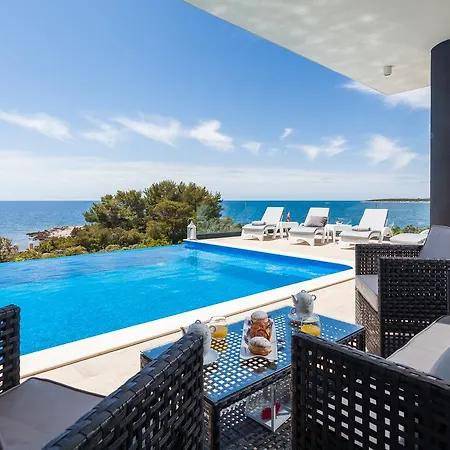 Villa Adrian Vela Luka